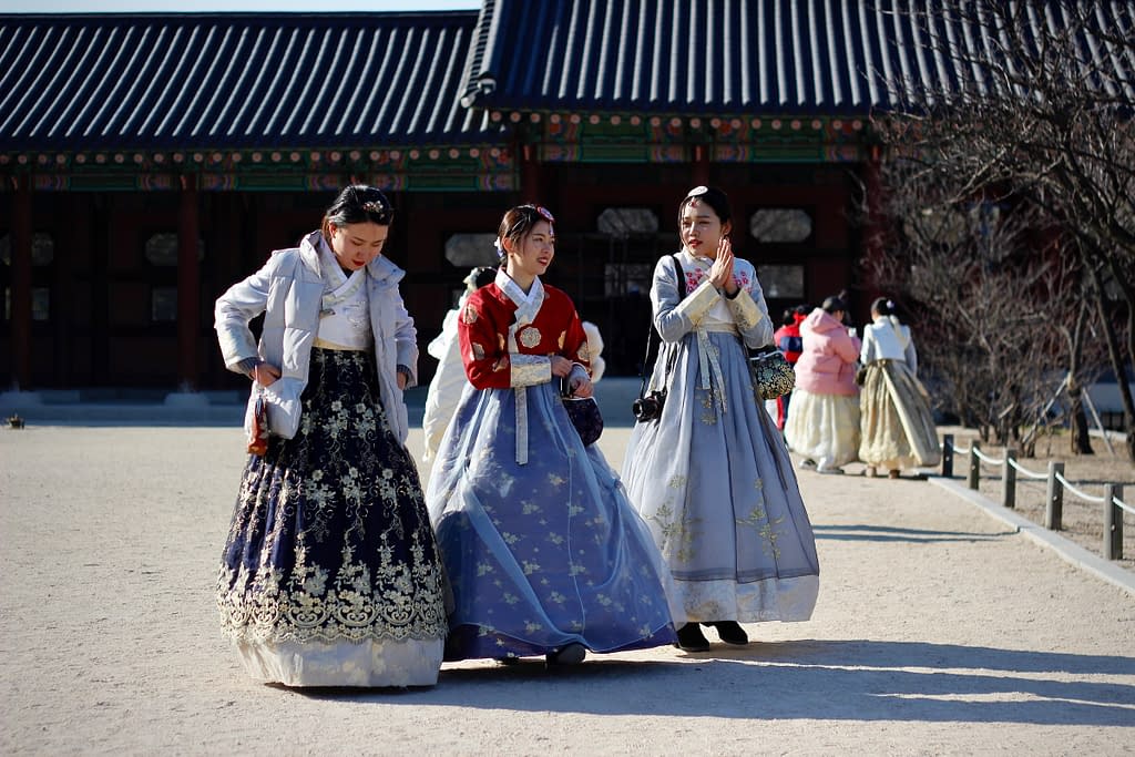 Korean women in traditional dress